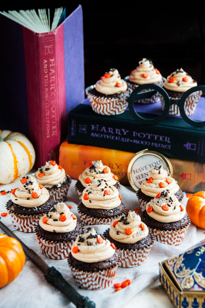 Harry Potter Chocolate Pumpkin Cupcakes with Butterbeer Frosting