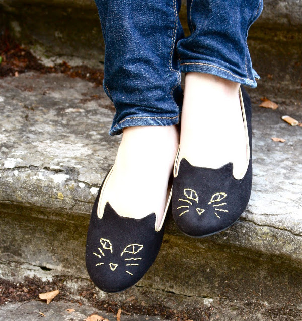 Make Your Own Charlotte Olympia's Cat Shoes - Savvy Housekeeping