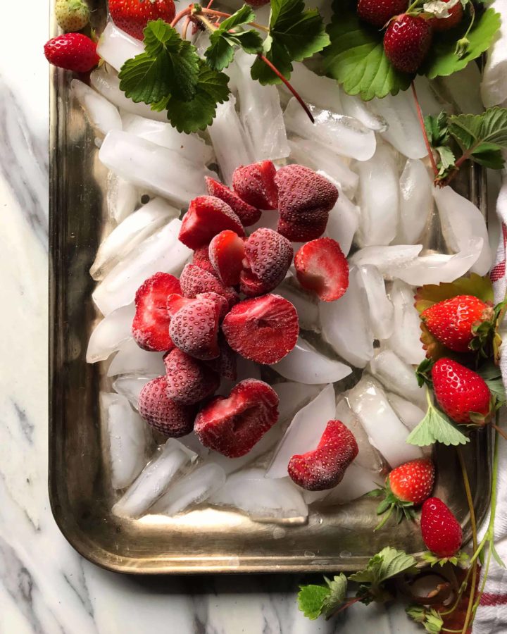 freeze strawberries