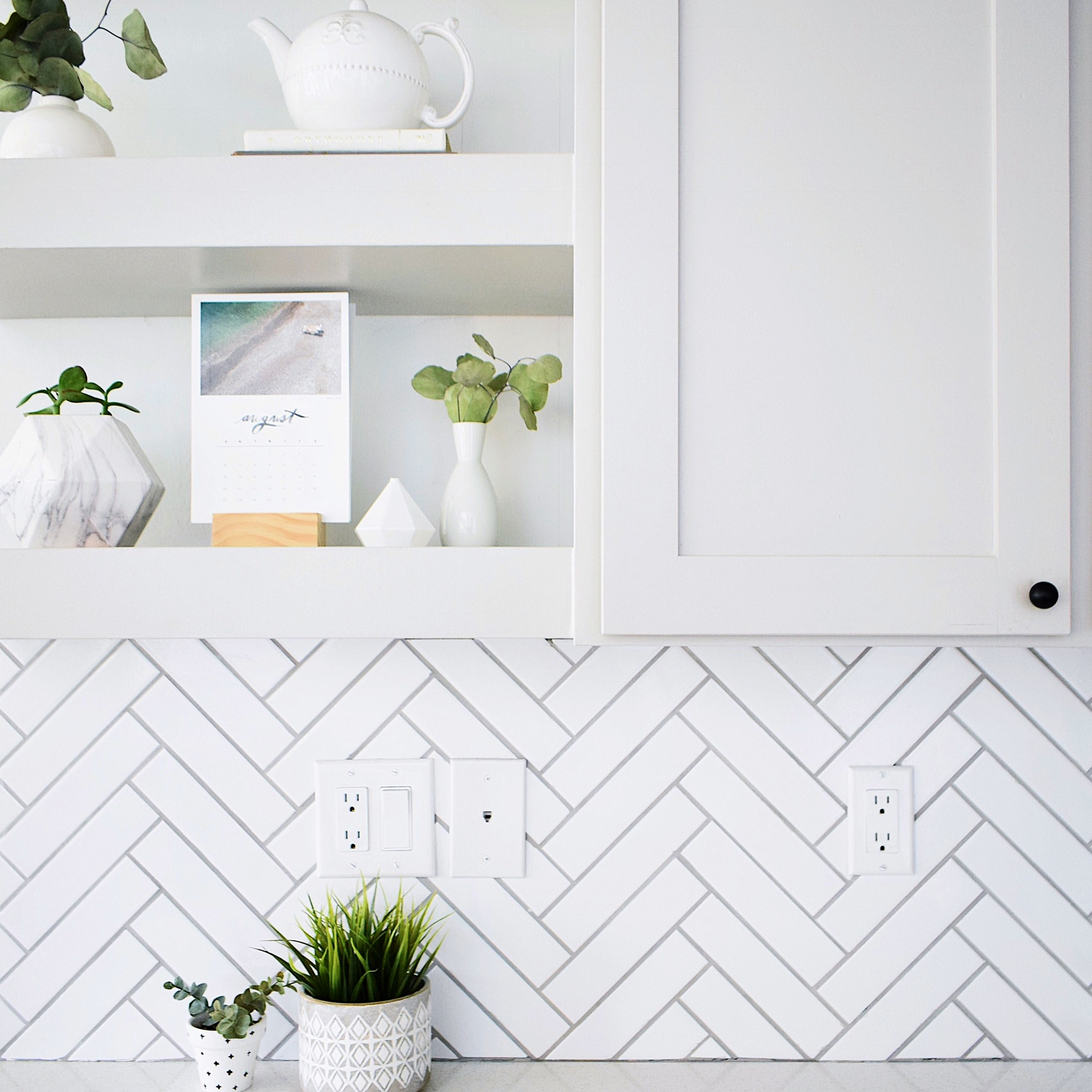 backsplash diy trovel tile herringbone back splash tutorial mrbuilditandmrsstyleit