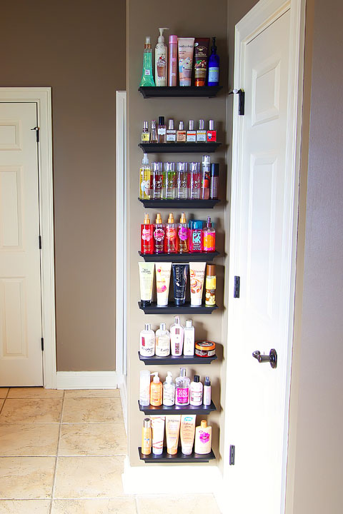 bathroom organization crown molding sheleves kevinandamanda