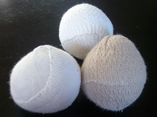 old socks dryer balls abacktobasicslifestyle
