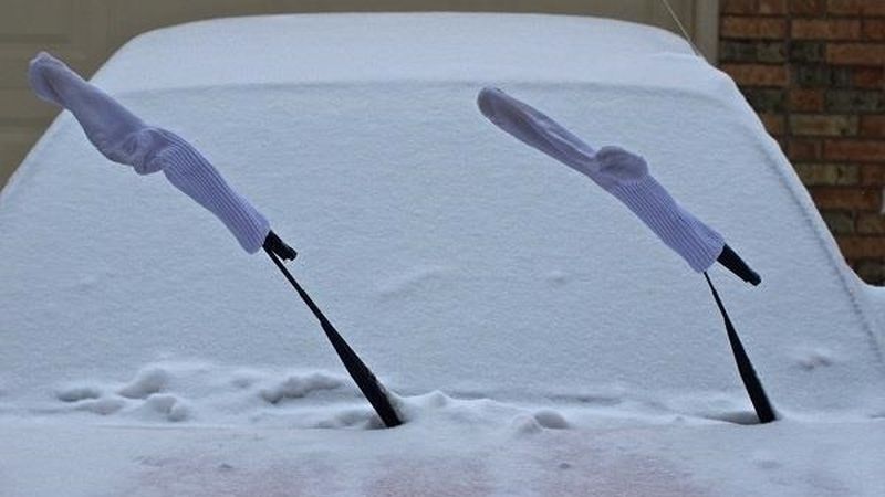 old socks prevent windshield wipers from freezin lifehacker