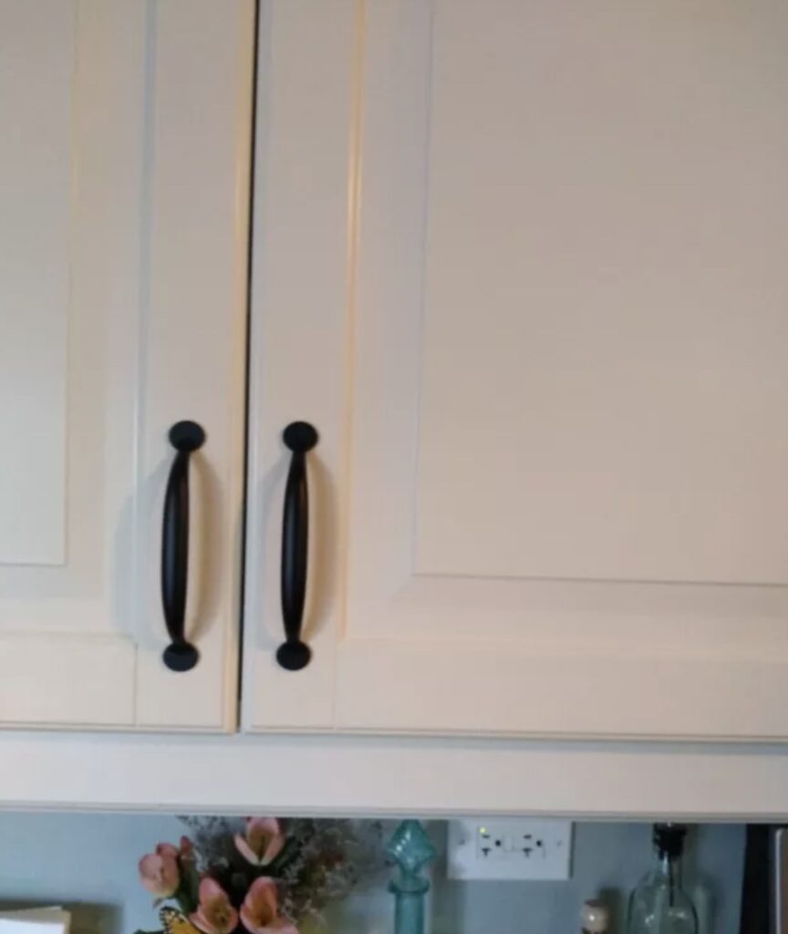 How Do You Clean White Furniture That Has Yellowed at Hope Boulton blog