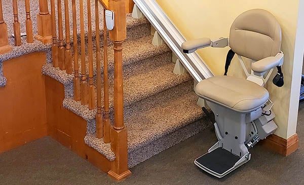 a stair lift does not damage stairs wall home 01 w600 header