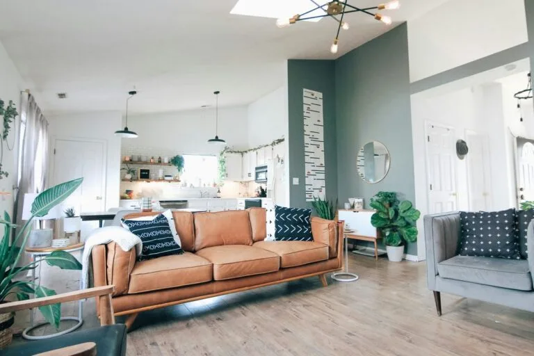 Cool Comfort: Selecting the Perfect Ceiling Fan for Your Living Room